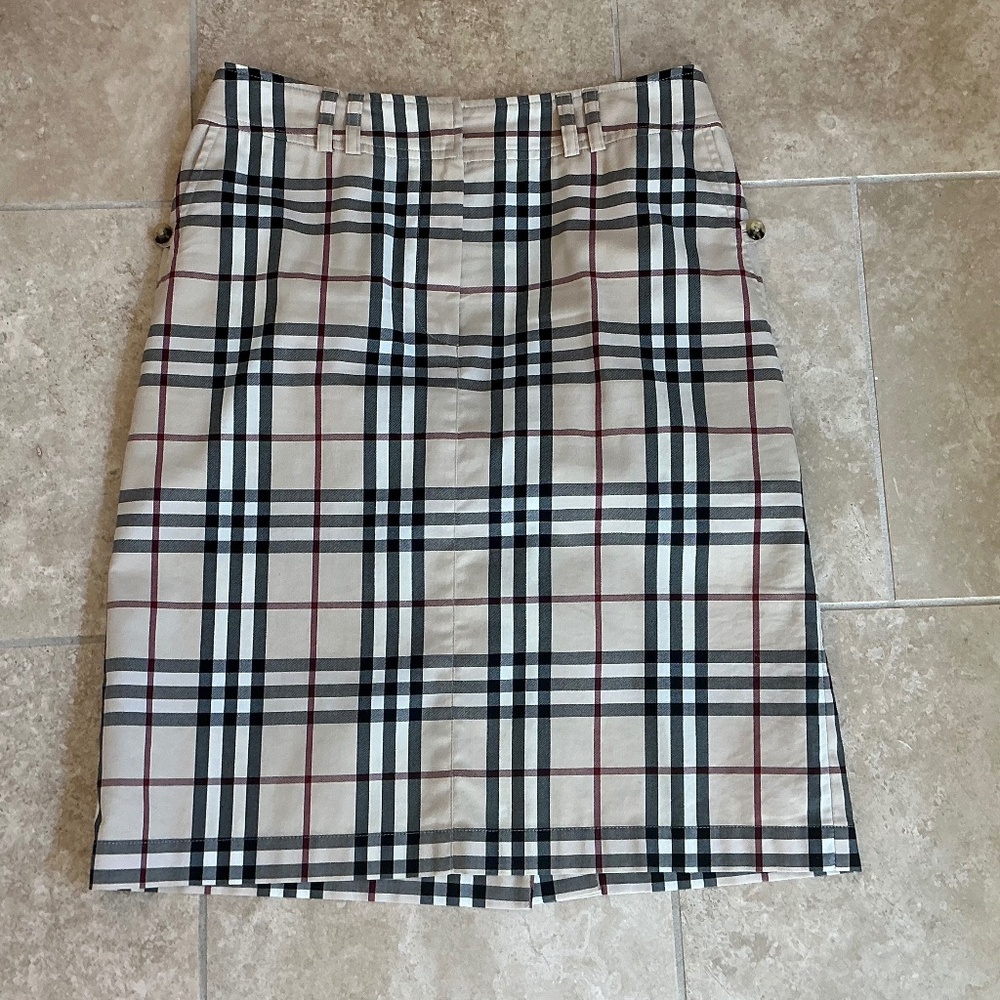 Burberry pencil skirt